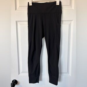 Fabletics Black High-Waisted PureLuxe 7/8 Leggings with Pockets (Size M)